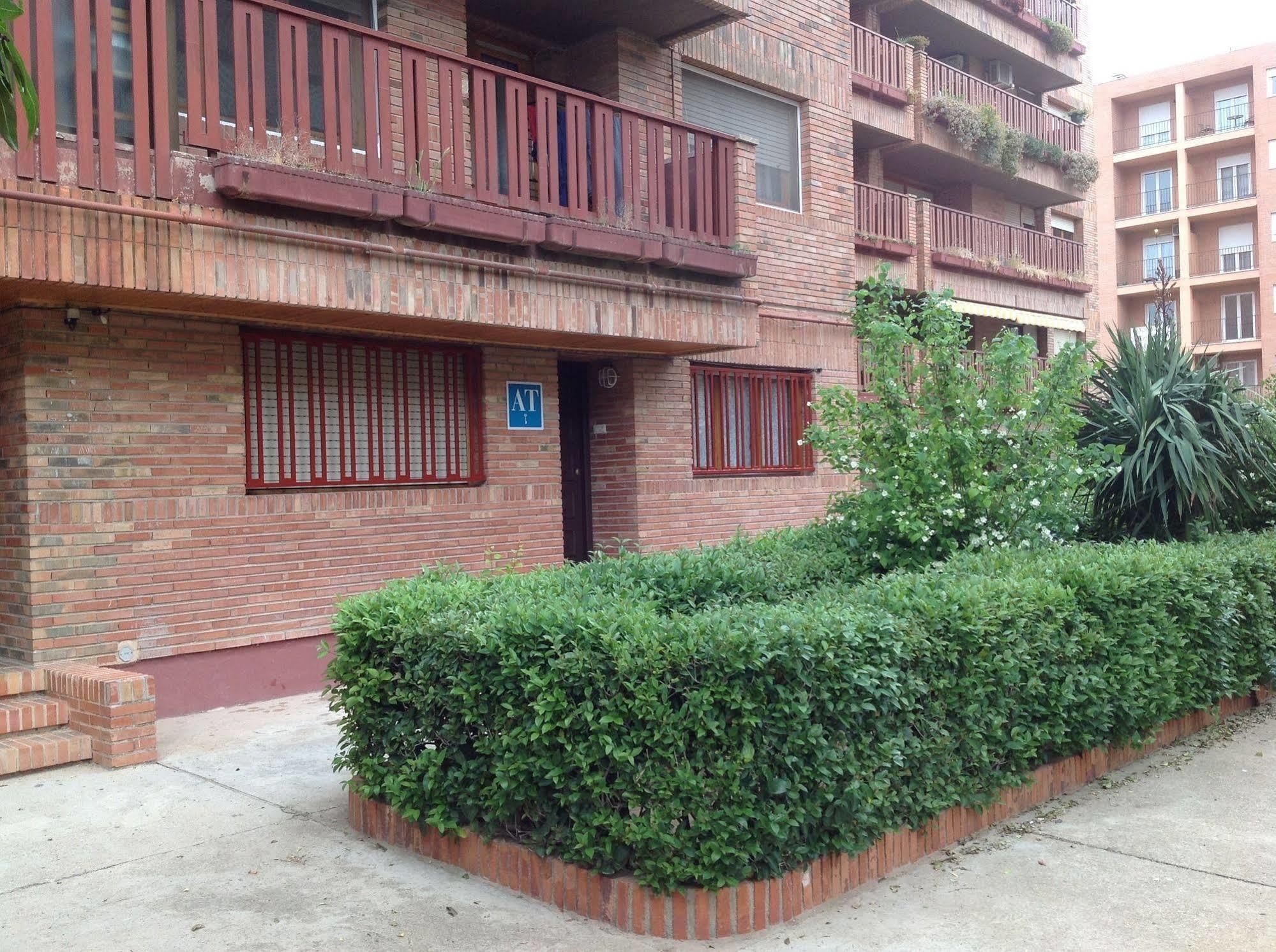 Apartamentos Alcaniz, Blanca Luaran gambar